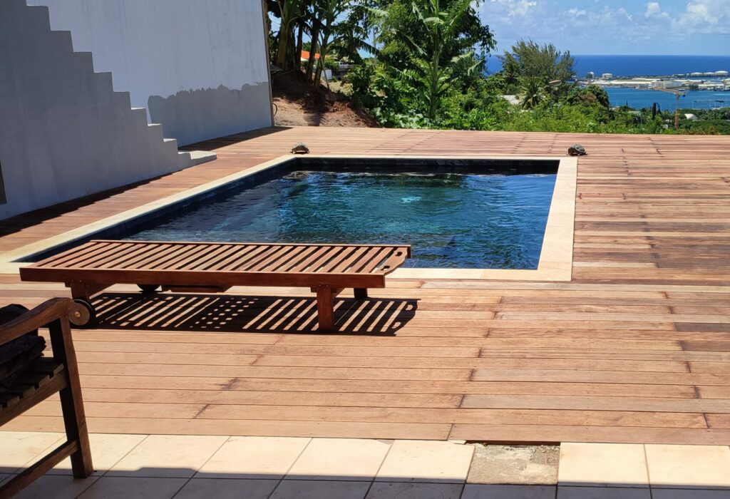 Deck piscine Tahiti Deck piscine